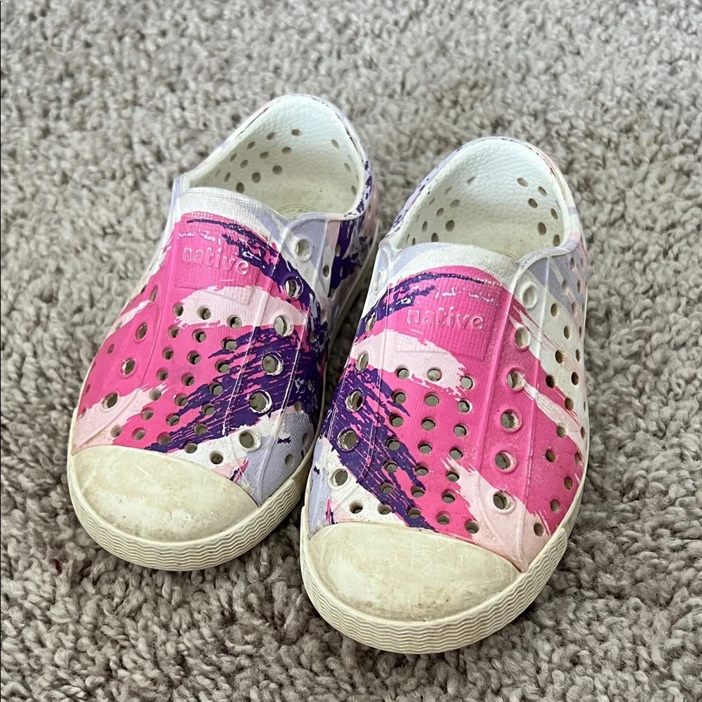 Native Pink Purple Splatter Print Water Shoes